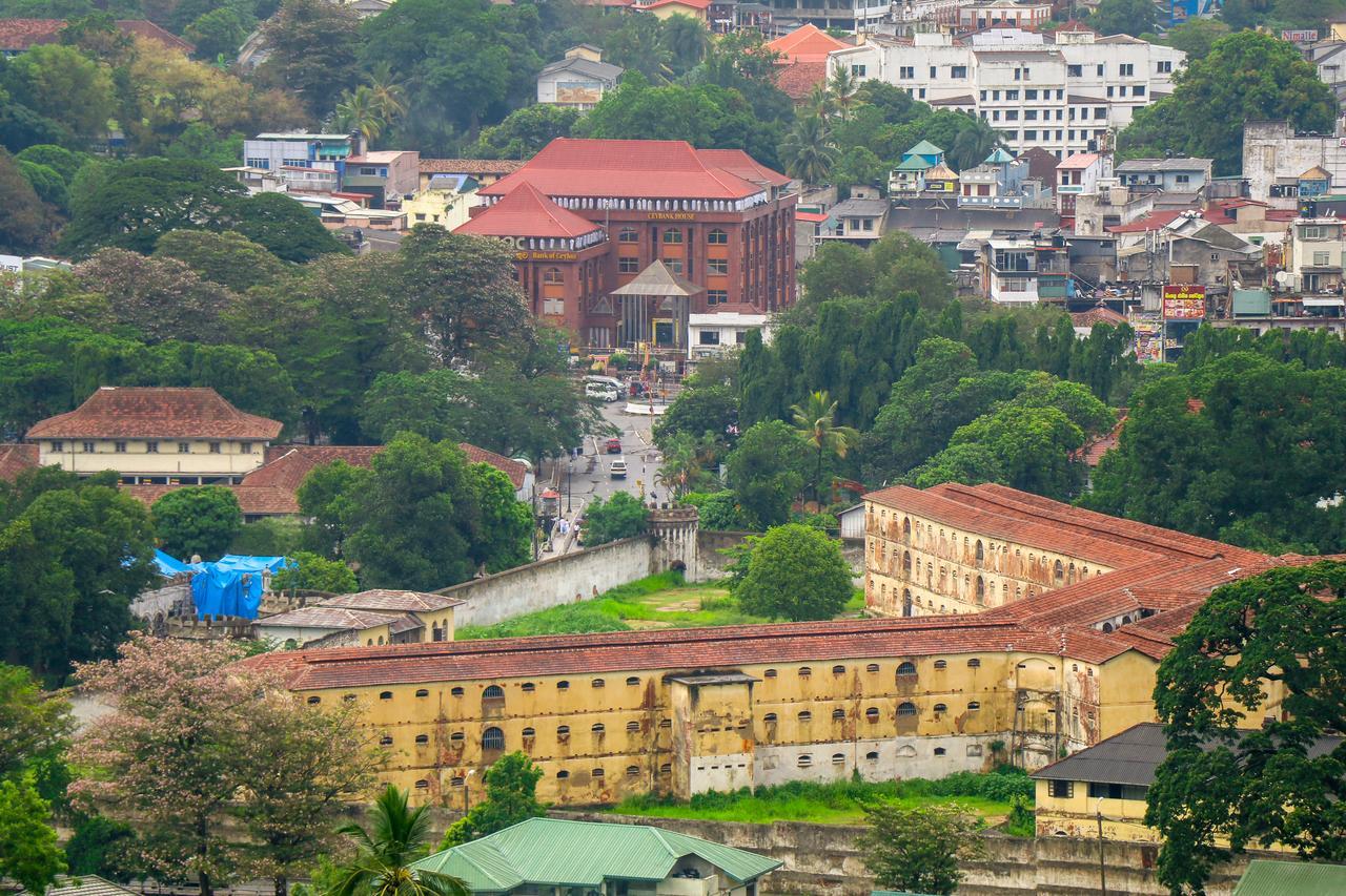 Mount Palace Bed & Breakfast Kandy Exterior photo